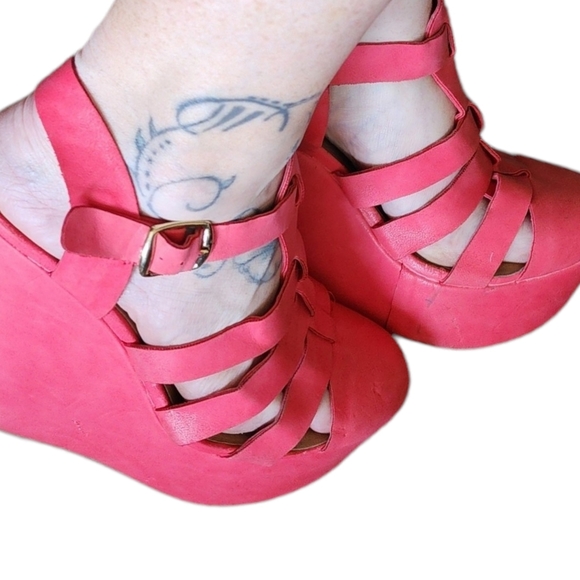 SEXY CORAL WEDGES SIZE 8 - Picture 11 of 11